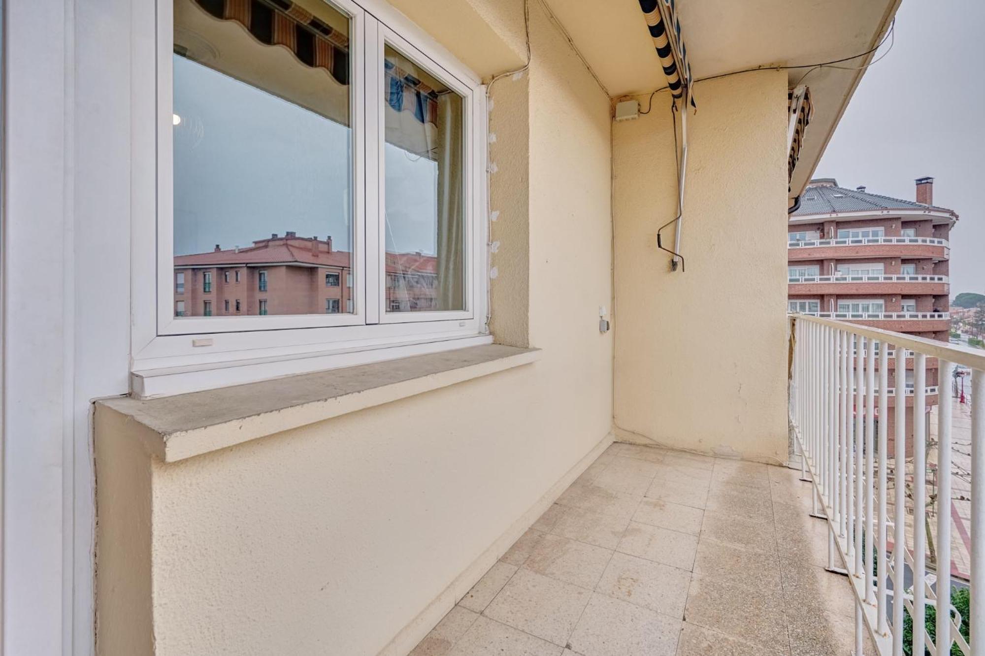 Chestnut By Clabao Apartment Харо Екстериор снимка